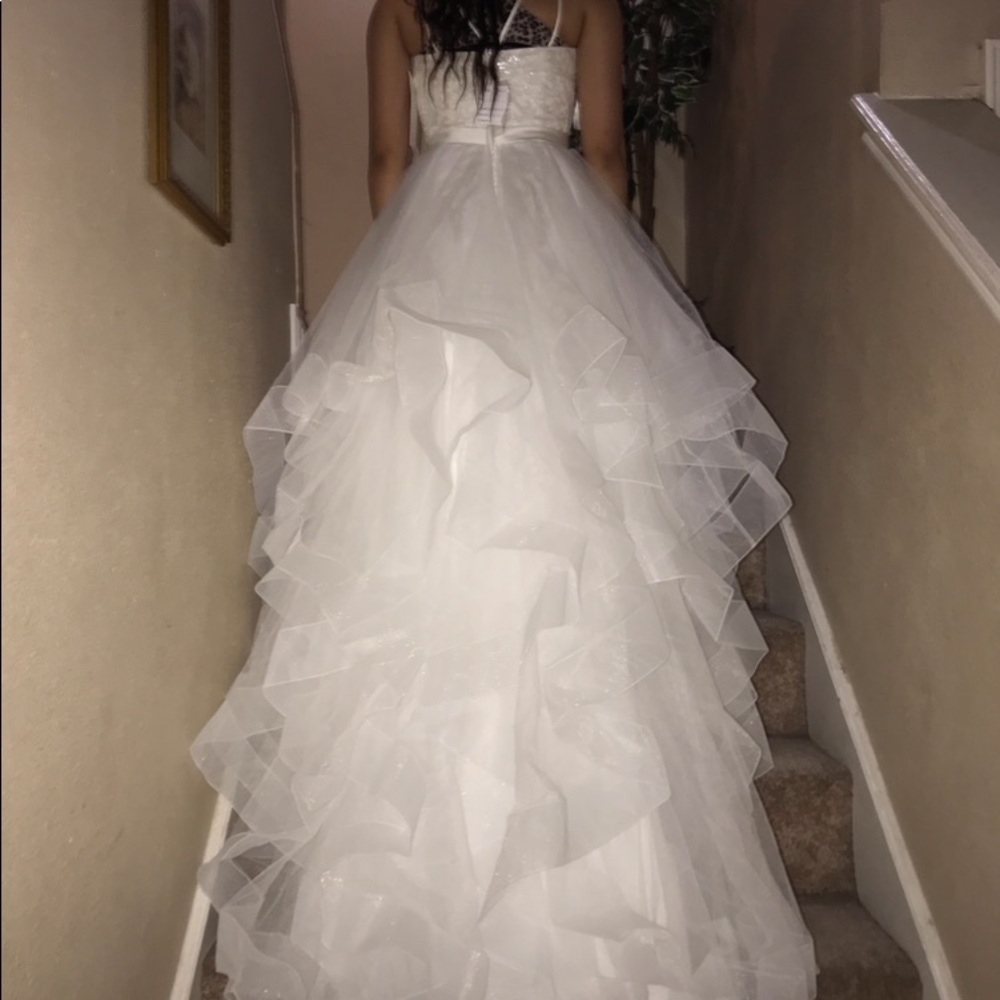 BRAND NEW NEVER USED WEDDING DRESS, DAVIDS BRIDAL